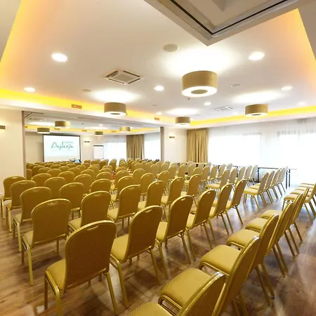 Daglezja Nad Jeziorem Kornickim