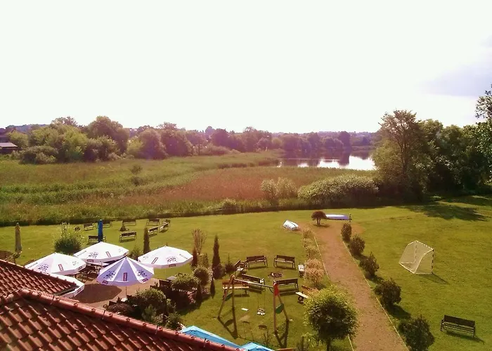 Daglezja Nad Jeziorem Kornickim 2*