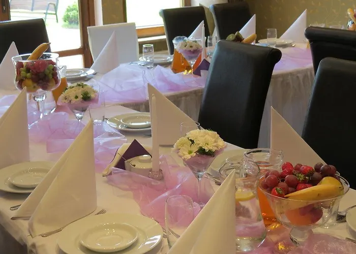 Daglezja Nad Jeziorem Kornickim Hotel 2*