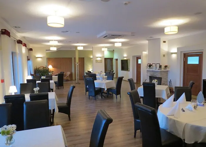 Daglezja Nad Jeziorem Kornickim 2* Kornik