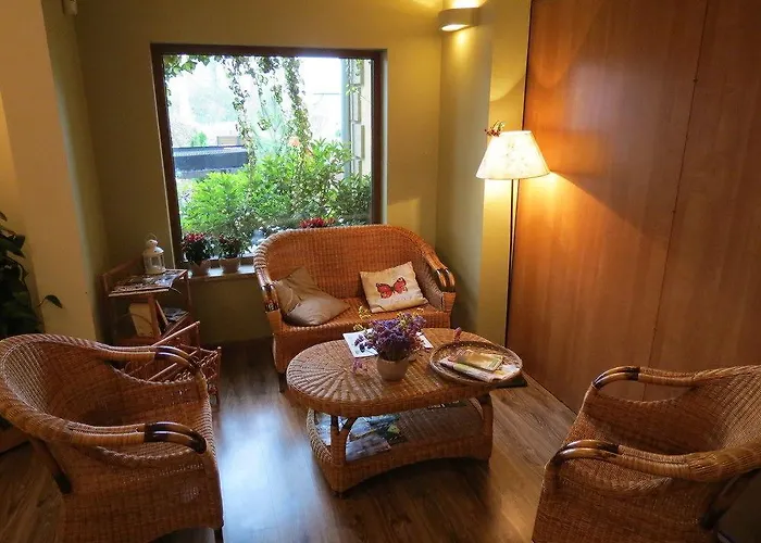 Daglezja Nad Jeziorem Kornickim 2*