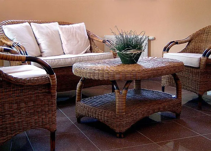 Daglezja Nad Jeziorem Kornickim Hotel