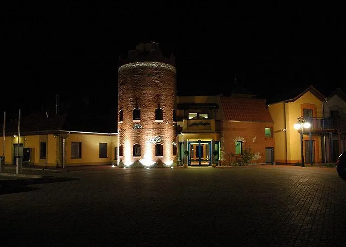 Daglezja Nad Jeziorem Kornickim 2*