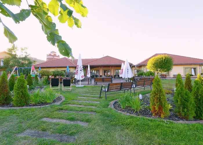 Daglezja Nad Jeziorem Kornickim Hotel Kornik