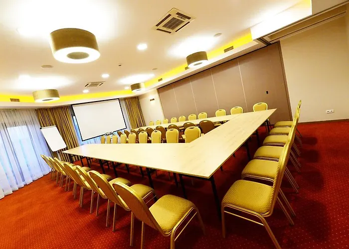 Hotel Daglezja Nad Jeziorem Kornickim Kornik