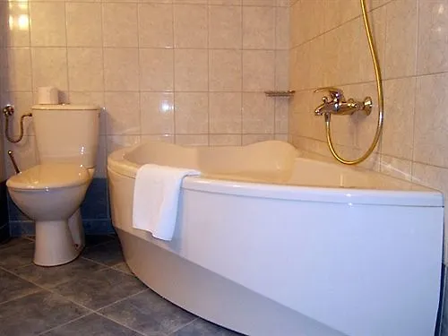 Daglezja Nad Jeziorem Kornickim Hotel Kornik