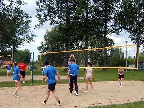 Daglezja Nad Jeziorem Kornickim Hotel