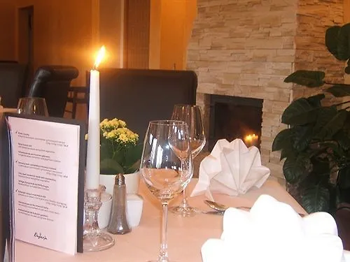 Daglezja Nad Jeziorem Kornickim Hotel Kornik