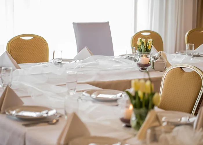 Daglezja Nad Jeziorem Kornickim 2* Kornik