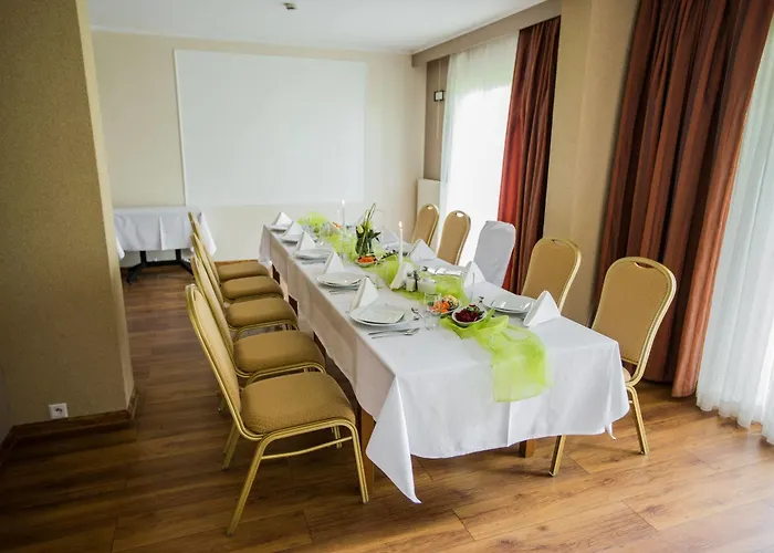 Hotel Daglezja Nad Jeziorem Kornickim Kornik