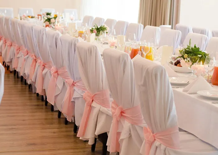 Hotel Daglezja Nad Jeziorem Kornickim 2*